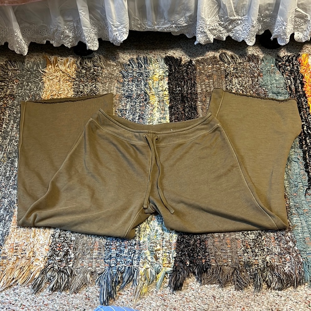 Sonoma Wide Leg Sweatpants/Lounge pants